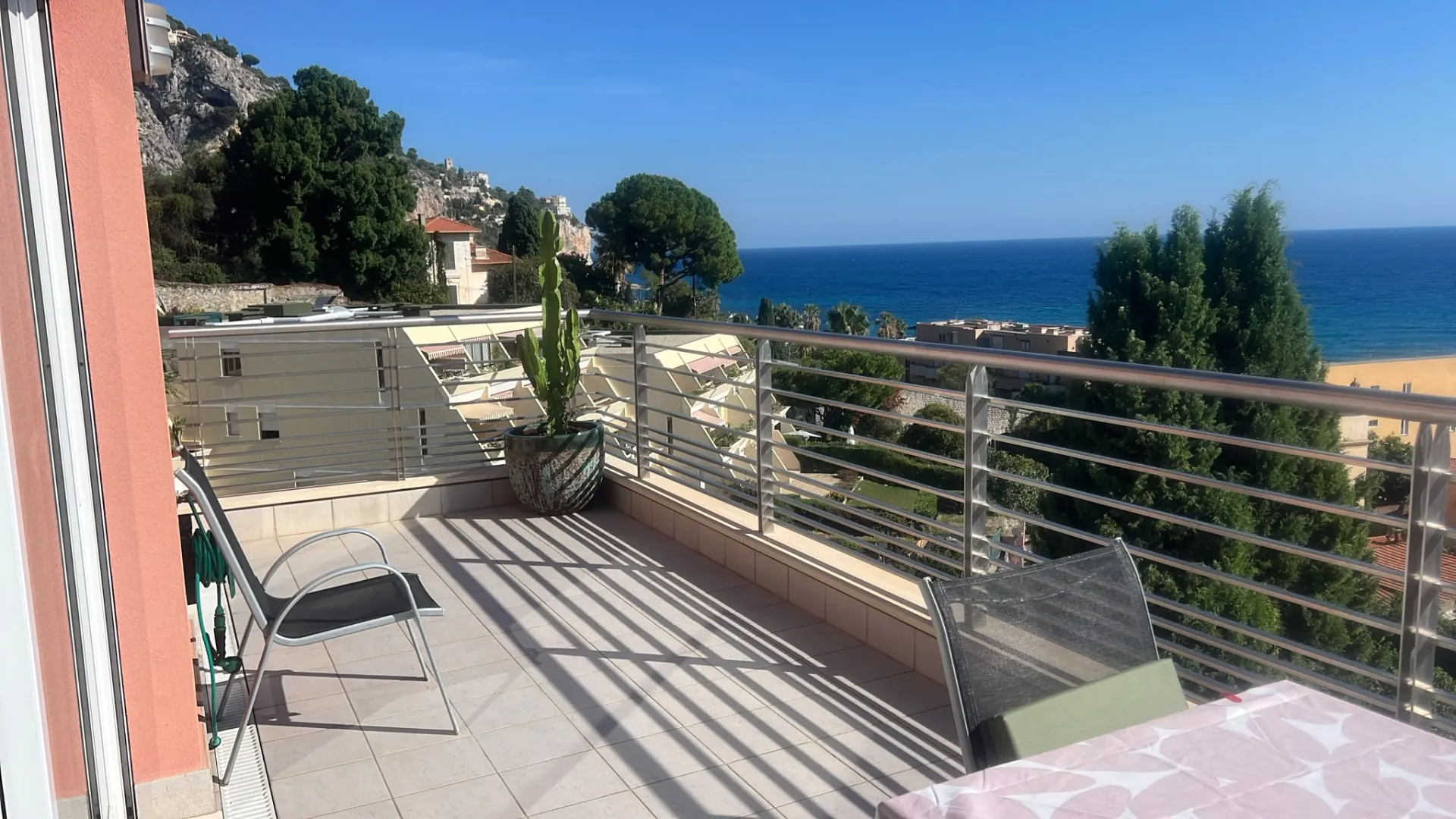 Terrasse mit Meerblick